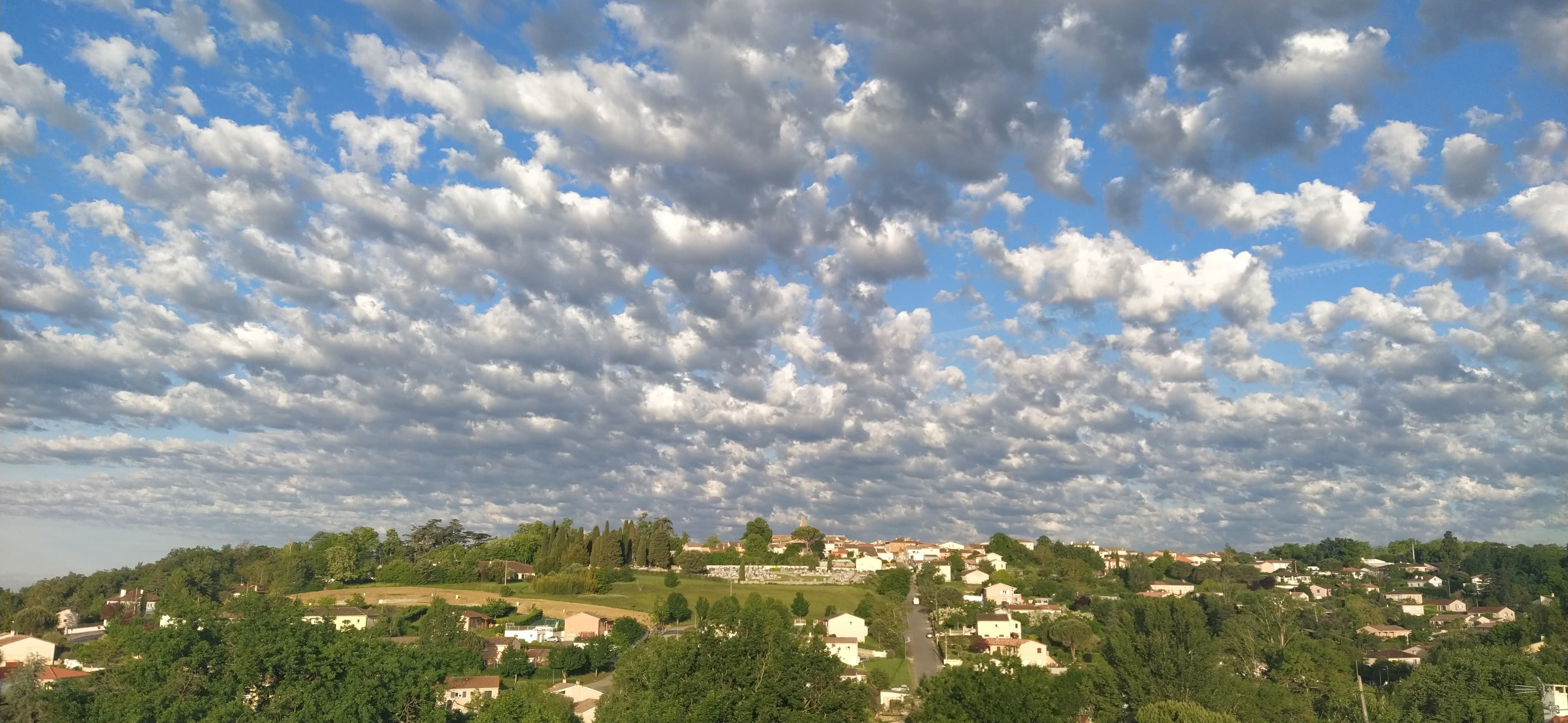 nuage sur Montastruc la Conseillère