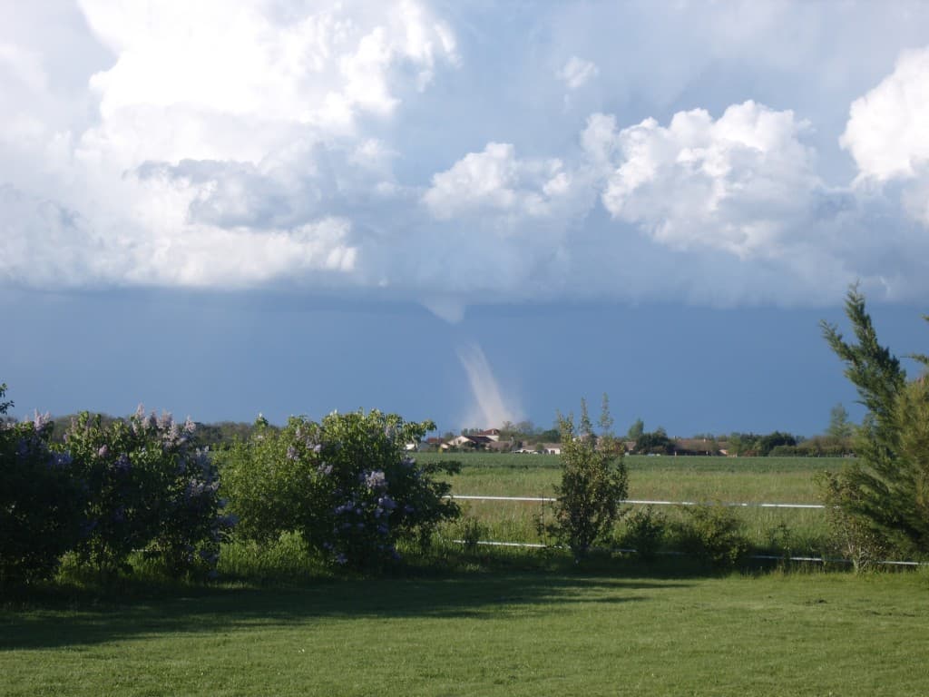 Tornade avril 2012