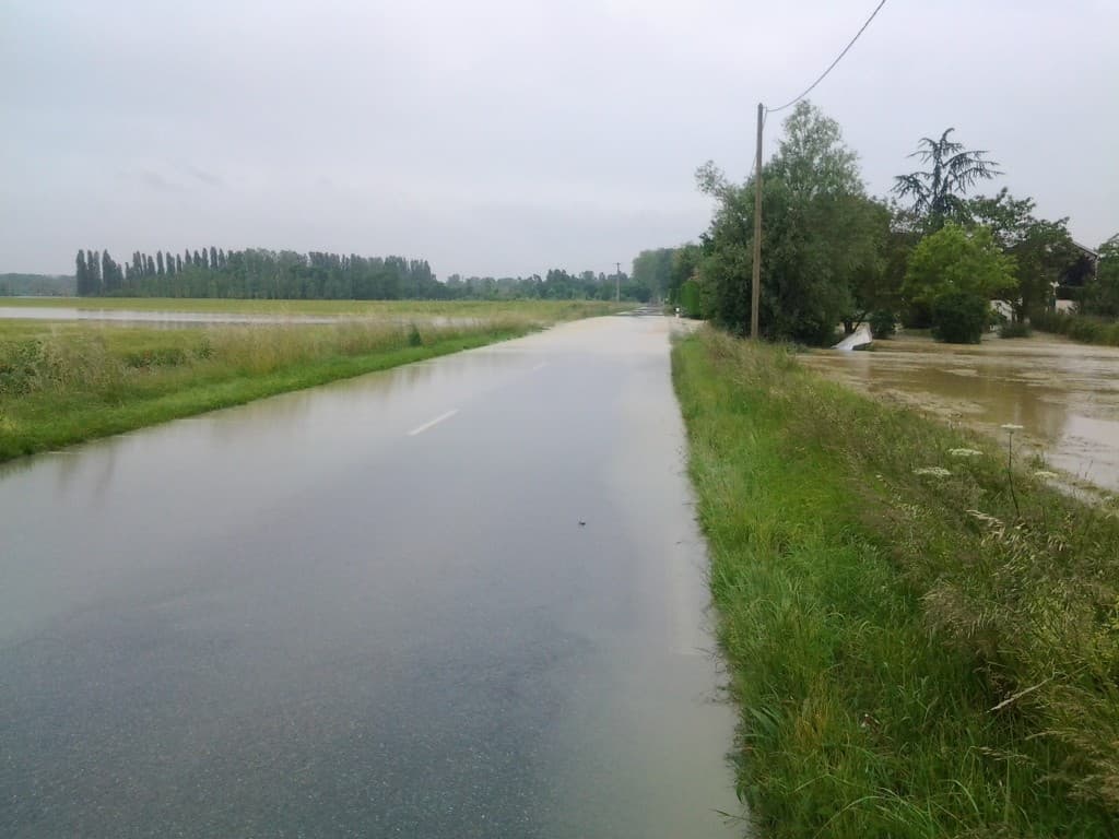 la Garonne deborde .
